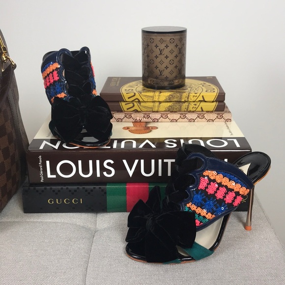 Sophia Webster Shoes - ❗️Price firm! Sophia Webster Bow & Sequins Shoes